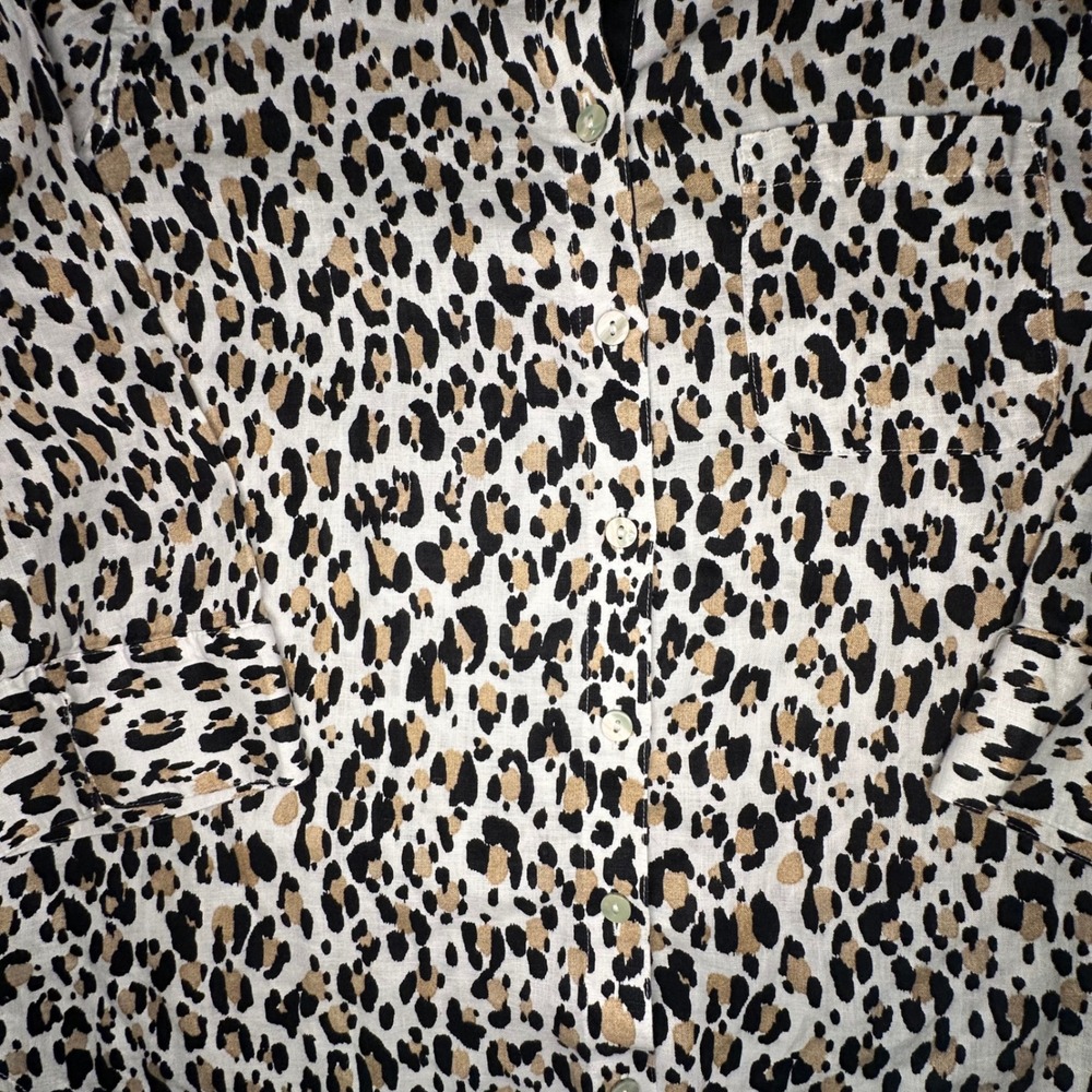 Chico's No Iron Leopard Print Button Down 100% Linen Shirt Women's Size 0.5 - Picture 2 of 8